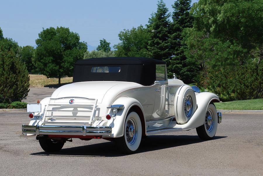  Packard Super Eight Coupe Roadster 1933 года  (фото 22 из 23)